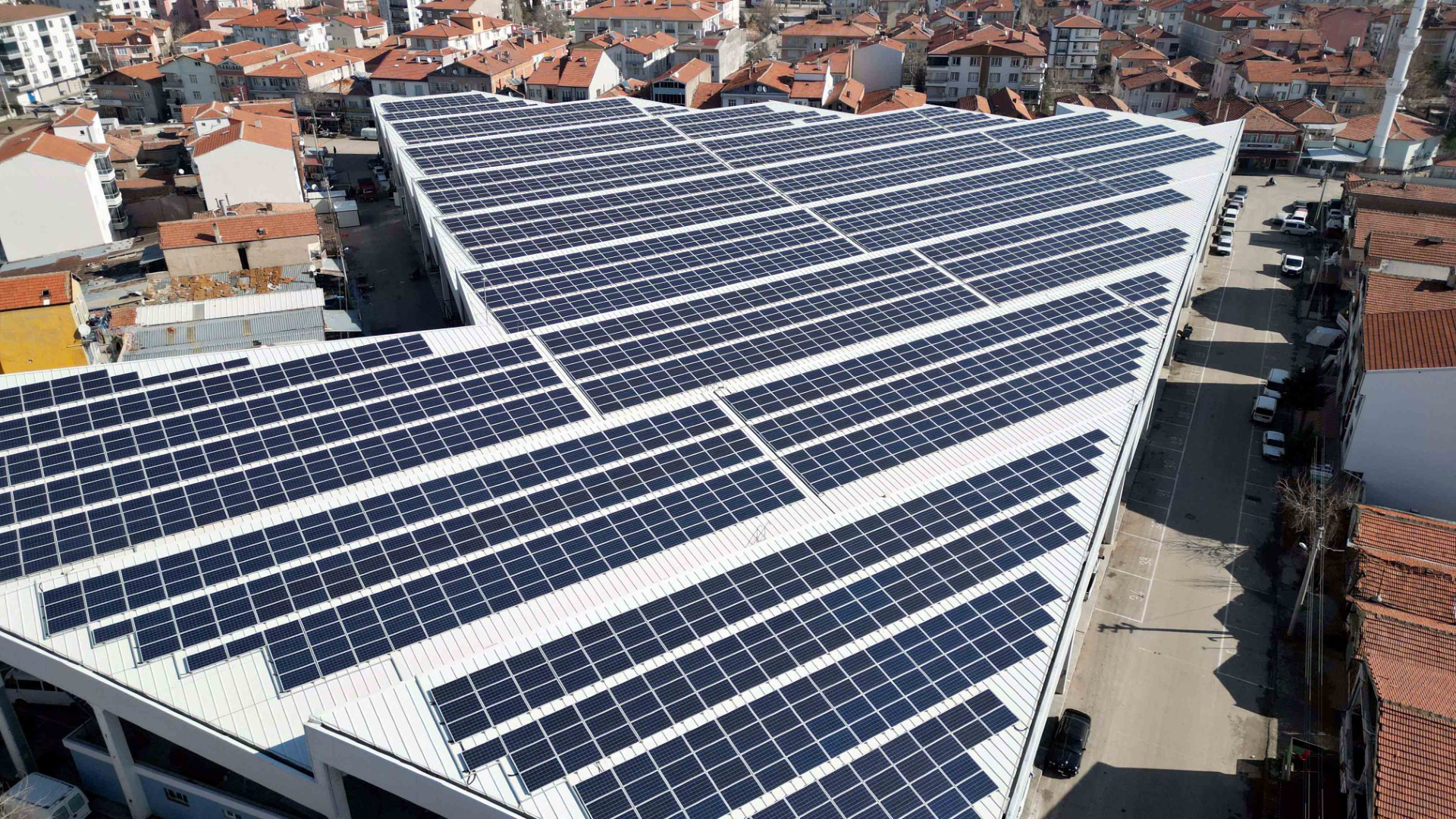 AKSARAY BELEDİYESİ GES TESİSİYLE 2025’TE DE ENERJİ ÜRETİYOR, BÜTÇESİNE KATKI SAĞLIYOR